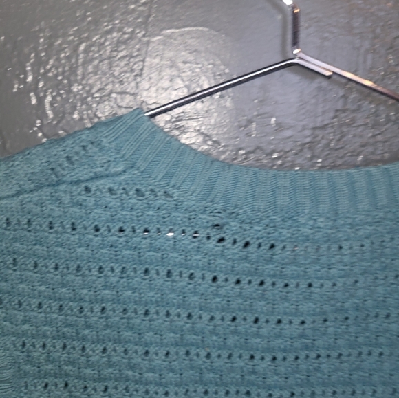 Maurices Knit Top Size Medium - Picture 6 of 13